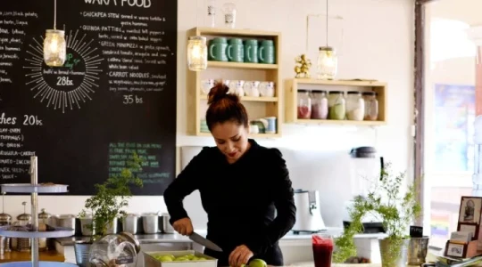 Vinilos decorativos: llena de vida tu tienda